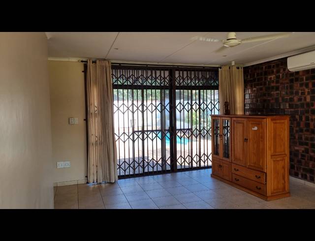 3 BEDROOM HOUSE FOR SALE IN MEER EN SEE